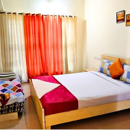 Golden Magnolia Homestay バンガロール エクステリア 写真